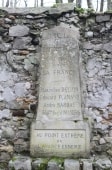 Monument belliqueux